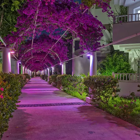 Bendis Hotel 4*